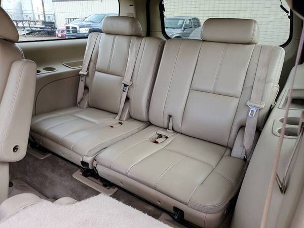 2009 GMC Yukon XL 4x4 - cars & trucks - by dealer - vehicle... for sale in Fort Collins, CO – photo 10