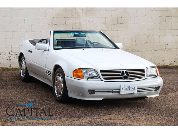 This SL600 has a Classic look! Power Soft Top! Get this V-12 Roadster! for sale in Eau Claire, WI – photo 12