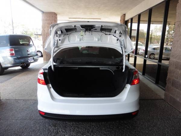 2014 Ford Focus 4dr Sdn SE / LOW MILES / GREAT SELECTION !!!... for sale in Tucson, AZ – photo 8