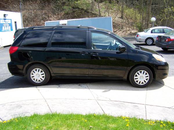 2010 TOYOTA SIENNA VAN - - by dealer - vehicle for sale in Trafford, PA – photo 4