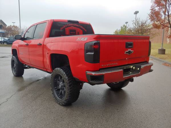 2014 CHEVROLET SILVERADO CREW CAB 4X4 LIFTED! WHEELS! LEATHER! 1... for sale in Norman, TX – photo 4