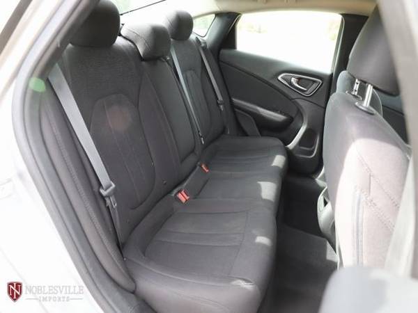 2015 Chrysler 200 Limited - cars & trucks - by dealer - vehicle... for sale in NOBLESVILLE, IN – photo 23