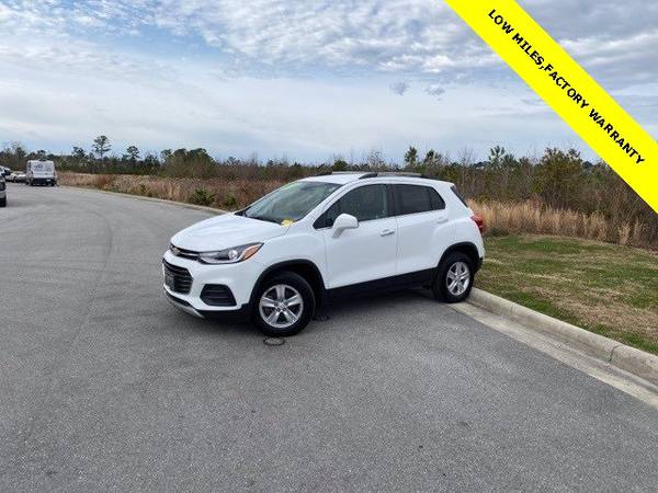 2019 Chevy Chevrolet Trax LT suv White - - by dealer for sale in Goldsboro, NC – photo 2