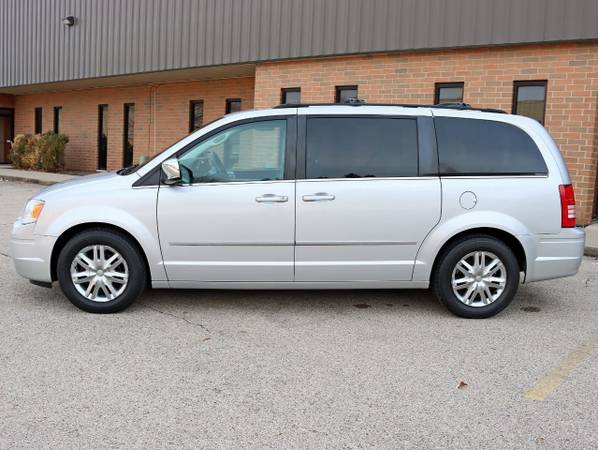 2010 CHRYSLER TOWN & COUNTRY TOURING PLUS 90k-MILES REAR-CAM DVD for sale in Elgin, IL – photo 12