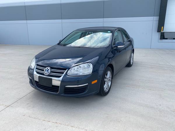 2007 Volkswagen Jetta - - by dealer - vehicle for sale in Lake Bluff, IL – photo 9