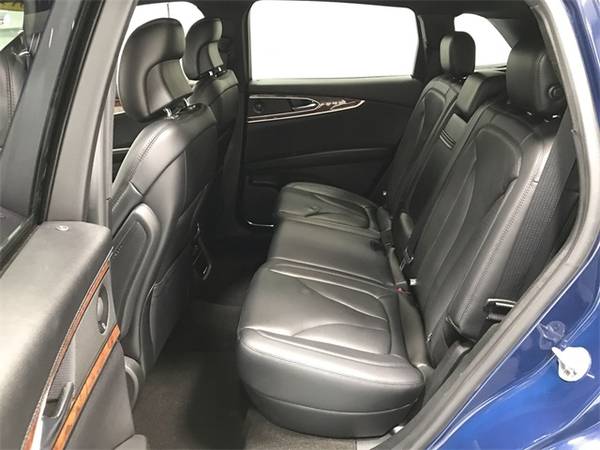 2019 Lincoln Nautilus Reserve with - cars & trucks - by dealer -... for sale in Wapakoneta, IN – photo 15