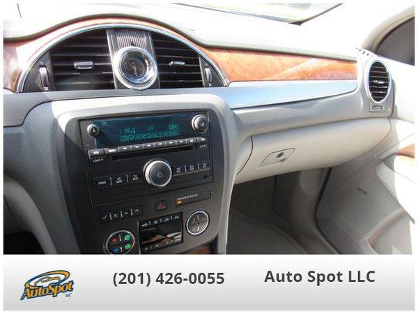 2008 Buick Enclave CXL Sport Utility 4D EZ-FINANCING! for sale in Garfield, NJ – photo 16