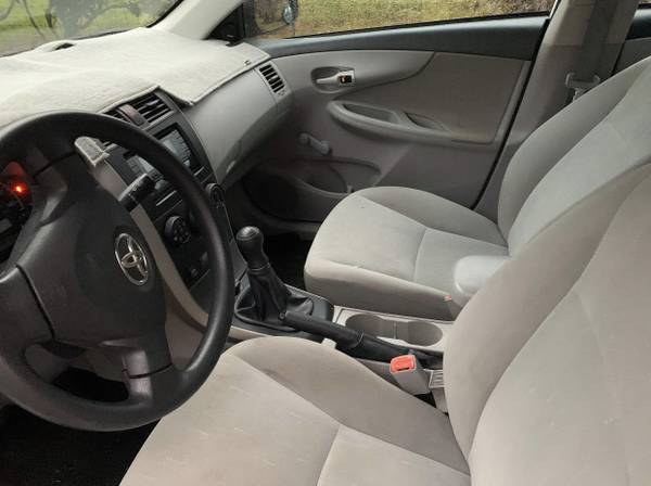 2011 Toyota Corolla - cars & trucks - by owner - vehicle automotive... for sale in Hilo, HI – photo 4