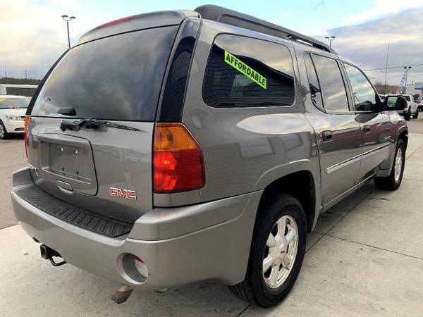 2006 GMC Envoy XL 4dr 4WD SLE - cars & trucks - by dealer - vehicle... for sale in Chesaning, MI – photo 3