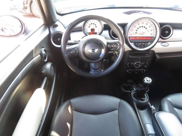 2013 MINI Cooper 2dr Coupe Stick Shift No Accidents!Like New! - cars... for sale in Brooklyn, NY – photo 15
