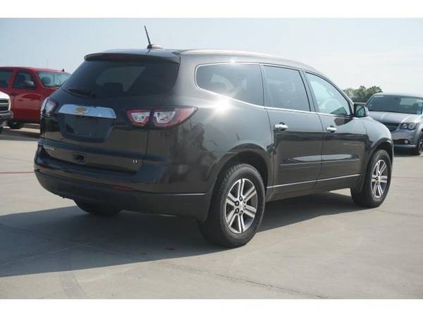 2017 Chevrolet Traverse LT - SUV - cars & trucks - by dealer -... for sale in Ardmore, TX – photo 3