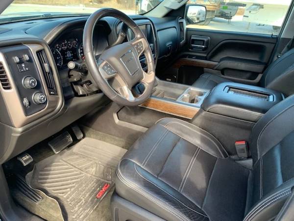 2018 GMC Sierra 1500 Denali Pickup - - by dealer for sale in Clinton, IL – photo 10