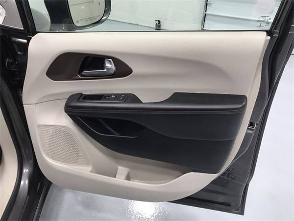 2017 Chrysler Pacifica Touring L with - - by dealer for sale in Wapakoneta, OH – photo 17