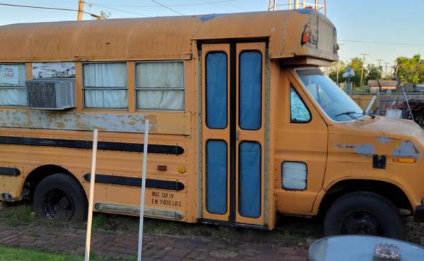 Short Bus I give up Make an offer for sale in Guthrie, OK – photo 5