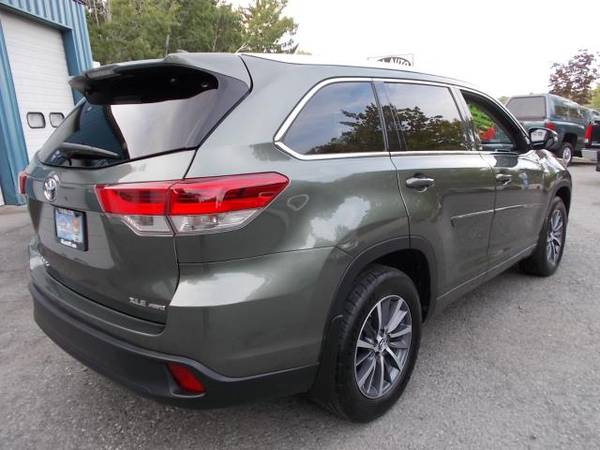 2017 Toyota Highlander XLE V6 AWD (Natl) - cars & trucks - by dealer... for sale in Cohoes, NY – photo 6