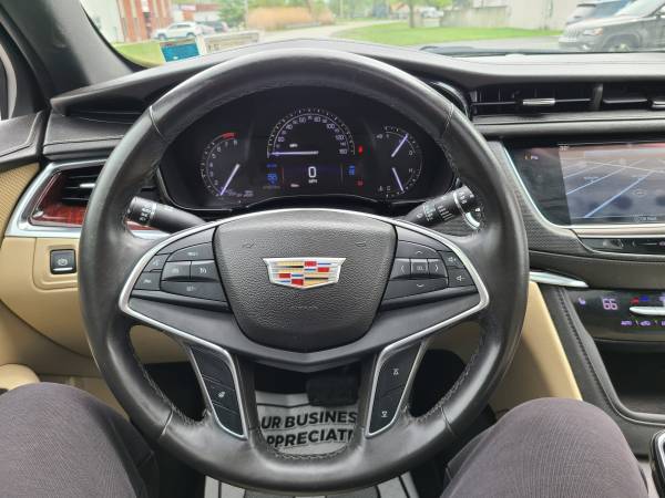 2017 Cadillac XT5 Luxury AWD - - by dealer - vehicle for sale in redford, MI – photo 22