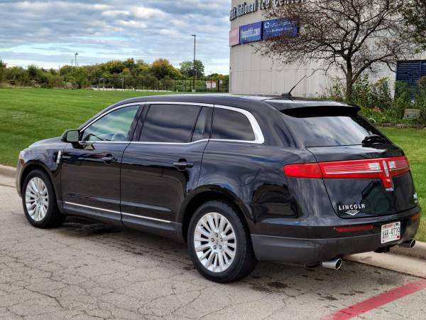 2011 Lincoln MKT, Fully Loaded w/ TVs, Refrigerator, Power... for sale in milwaukee, WI – photo 4
