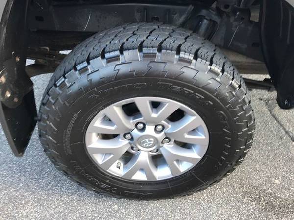 2016 Toyota Tacoma SR5 V6 4x4 4dr Double Cab 5.0 ft SB **GUARANTEED... for sale in Hyannis, MA – photo 17
