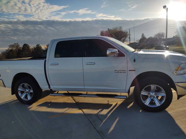 2014 Ram 1500 Big Horn 4x4 - cars & trucks - by owner - vehicle... for sale in Sioux City, IA – photo 6