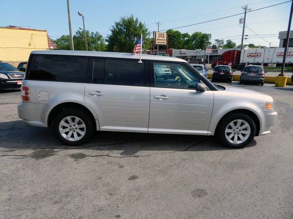 2010 Ford Flex SE ONE OWNER, Since 1963 - - by for sale in Nashville, TN – photo 21