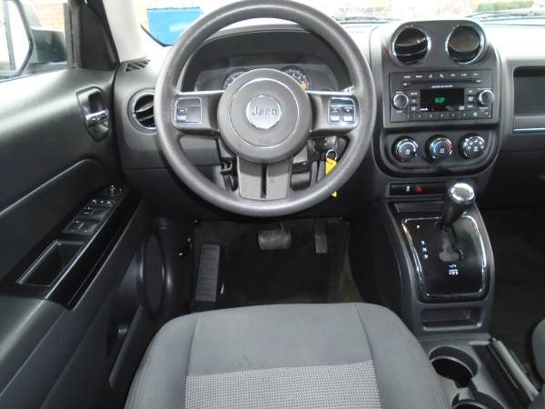 2016 Jeep Patriot Sport - - by dealer - vehicle for sale in Bettendorf, IA – photo 7