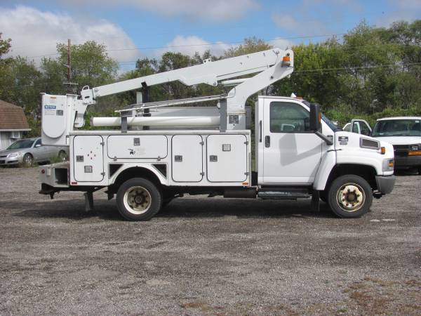 2006 CHEVROLET C4500 KODIAK BUCKET 106K MILES - cars & trucks - by... for sale in Circleville, OH – photo 3