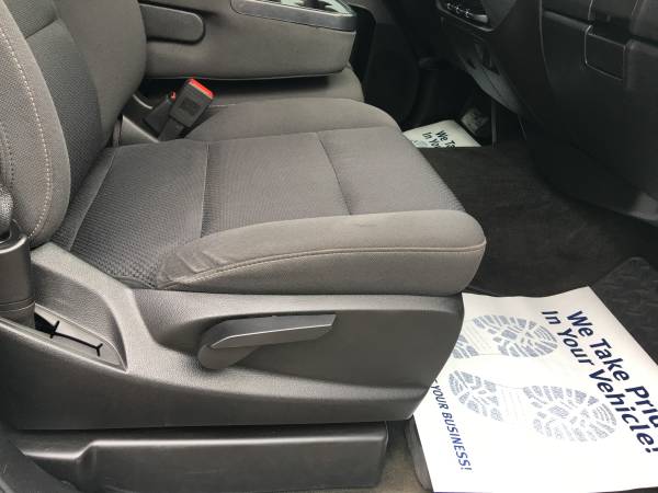 2018 Chevy Silverado LT Crew Cab 5.3L 6.5' Box! White! for sale in Bridgeport, NY – photo 10
