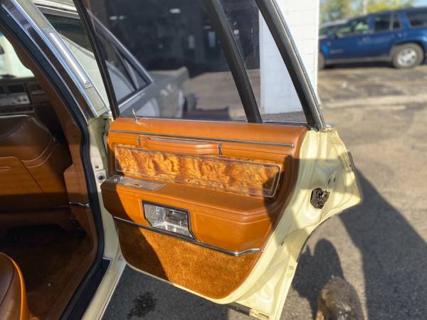 1981 Lincoln Towncar - cars & trucks - by owner - vehicle automotive... for sale in STURGEON BAY, WI – photo 12
