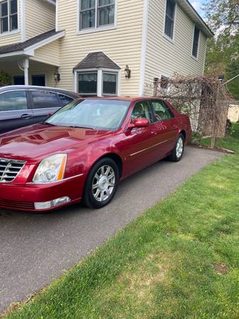 2008 Cadillac Dts for sale in South Windsor, CT – photo 3
