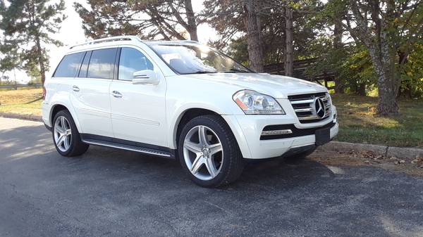 2012 Mercedes Benz GL 550, 4 Matic, a Powerful Luxury SUV, 143k,... for sale in Merriam, MO – photo 3