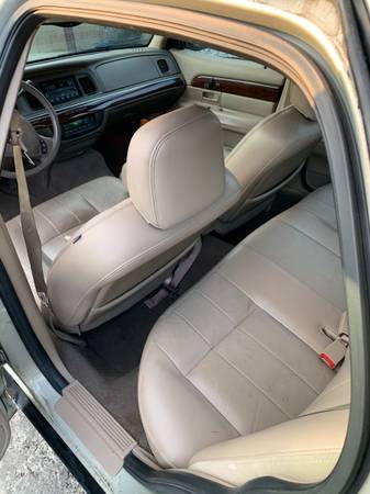 2004 Mercury Grand Marquis - cars & trucks - by owner - vehicle... for sale in Niagara Falls, NY – photo 7