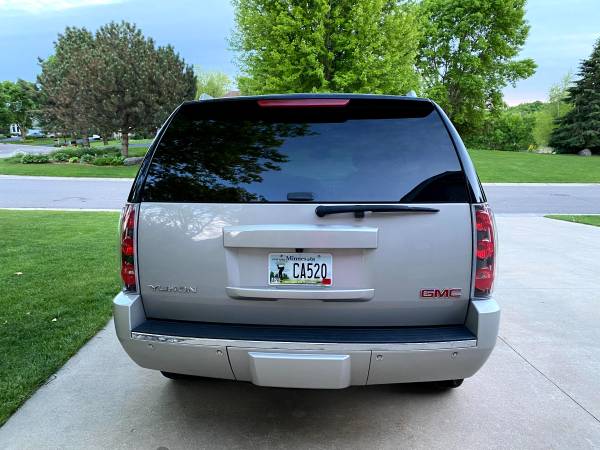 2007 Yukon Denali AWD - Clean! - cars & trucks - by owner - vehicle... for sale in Victoria, MN – photo 2