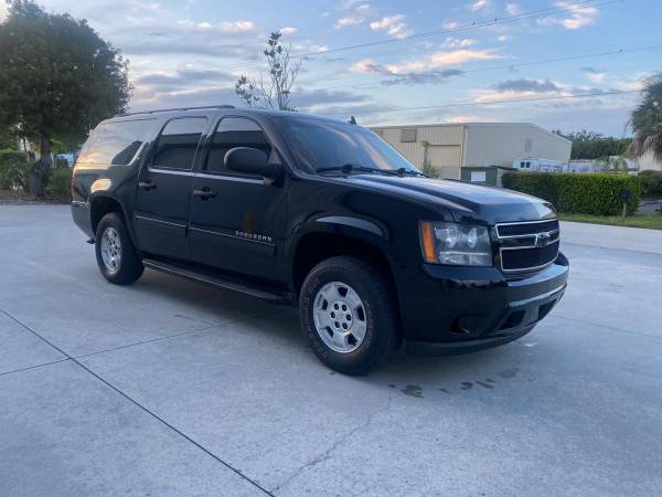 2010 Chevrolet Suburban - cars & trucks - by owner - vehicle... for sale in Naples, FL – photo 3
