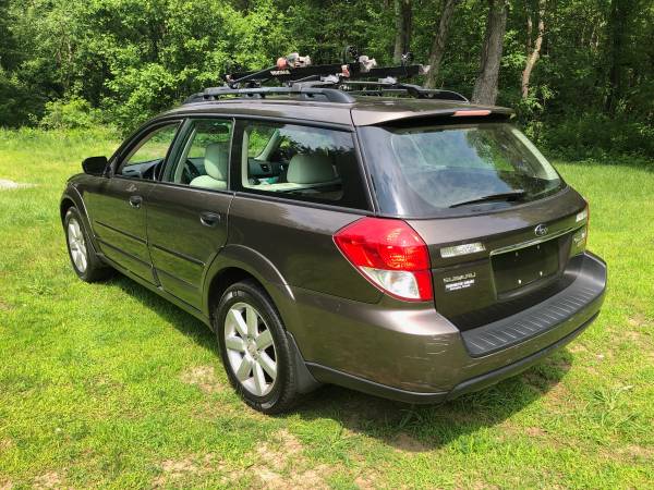 📲 2008 SUBARU OUTBACK "PREMIUM" * RARE 5 SPEED MANUAL * LOADED *CLEAN for sale in Stratford, CT – photo 6
