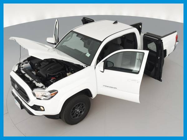 2017 Toyota Tacoma Access Cab SR5 Pickup 4D 6 ft pickup White for sale in Monterey, CA – photo 15