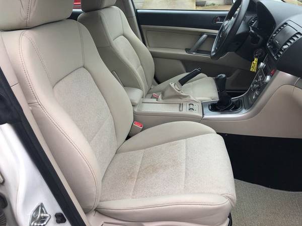 2009 SUBARU OUTBACK 5 SPEED RUNS GREAT !! for sale in Danbury, NY – photo 18