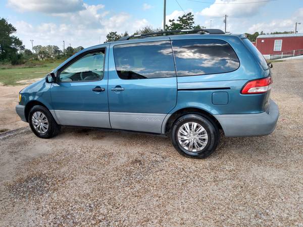 2002 TOYOTA SIENNA CE (CHADS USED CARS) - cars & trucks - by dealer... for sale in Hartford, AL – photo 3