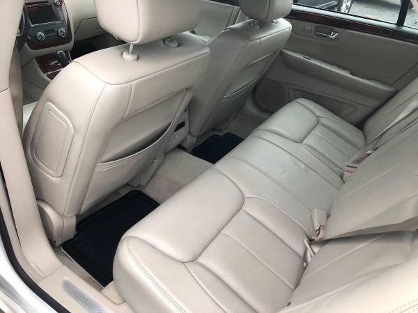 2007 Cadillac DTS Luxury II 4dr Sedan - BEST CASH PRICES AROUND! for sale in Detroit, MI – photo 10