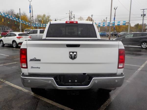 2018 Ram 1500 4WD 4D Crew Cab / Truck Big Horn - cars & trucks - by... for sale in Cambridge, OH – photo 5