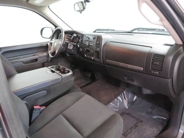 2011 Chevy Silverado LT Ext. Cab New Tires Remote Start - Warranty for sale in Wayland, MI – photo 19
