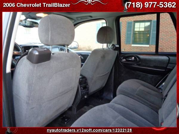 2006 Chevrolet TrailBlazer 4dr 4WD LT for sale in Valley Stream, NY – photo 13