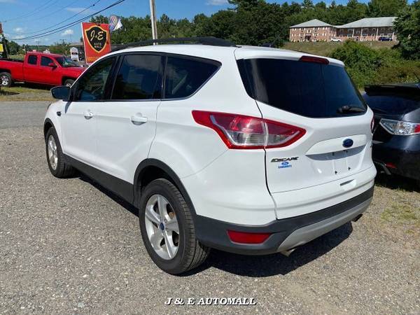 2016 Ford Escape SE 4WD 6-Speed Automatic - cars & trucks - by... for sale in PELHAM, MA – photo 6