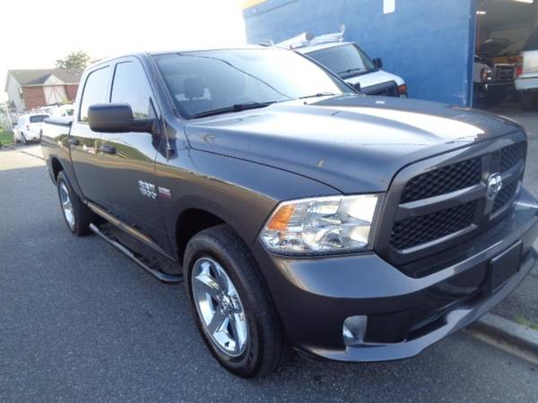 2016 RAM 1500 4WD Crew Cab 140.5 SLT Truck for sale in Levittown, NY – photo 2