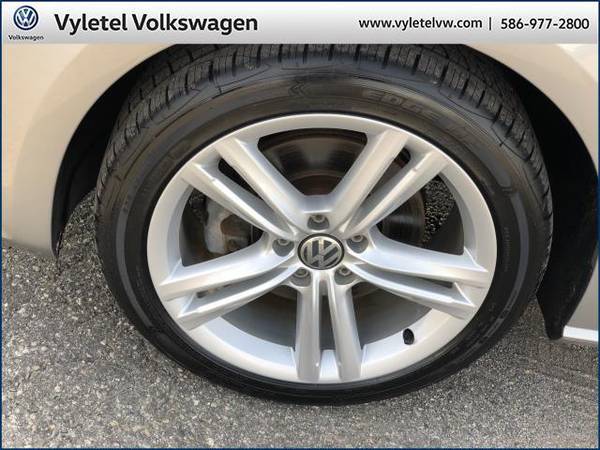 2013 Volkswagen Passat sedan 4dr Sdn 2.0L DSG TDI SEL Premium - cars... for sale in Sterling Heights, MI – photo 7