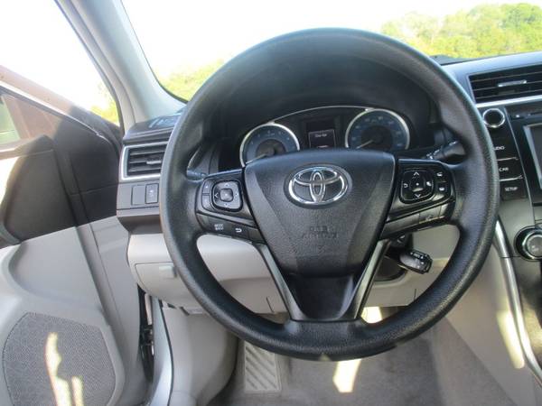 2016 Toyota Camry LE for sale in Huntsville, AL – photo 15