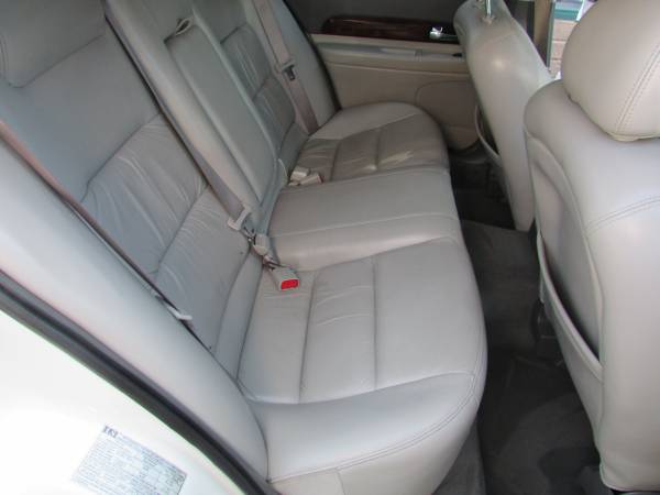 2001 LINCOLN LS V8 WITH 46 SERVICE RECORDS ON CAR FAX 132K MILES for sale in Vancouver, OR – photo 16
