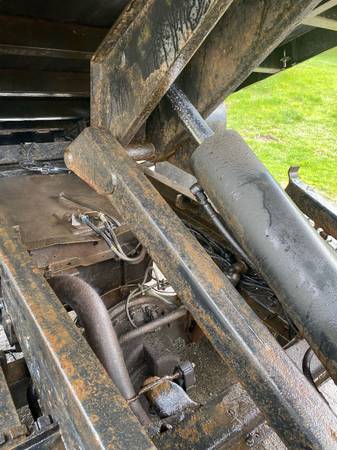 Ford F500 Dump truck 4WD w plow for sale in Saugerties, NY – photo 23