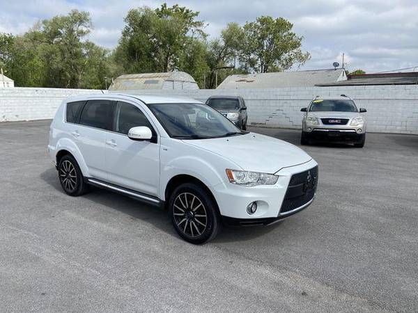 2011 Mitsubishi Outlander XLS Sport Utility 4D - - by for sale in Kansas City, MO – photo 4