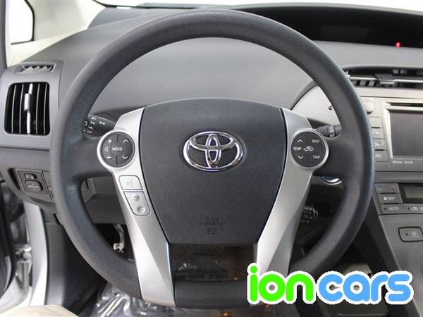 2012 Toyota Prius 3 Three Hatchback 4D - cars & trucks - by dealer -... for sale in Oakland, CA – photo 11