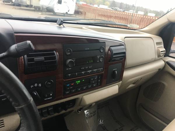 2006 Ford F-250 Lariat V8 PowerStroke - - by dealer for sale in Wisconsin Rapids, WI – photo 19